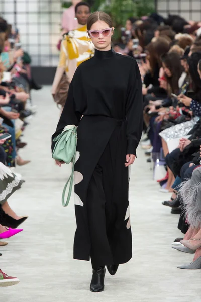 Look 20